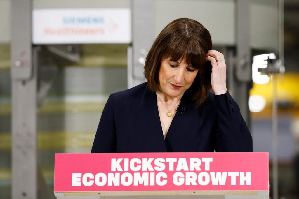 UK economic growth ground to a halt in July
